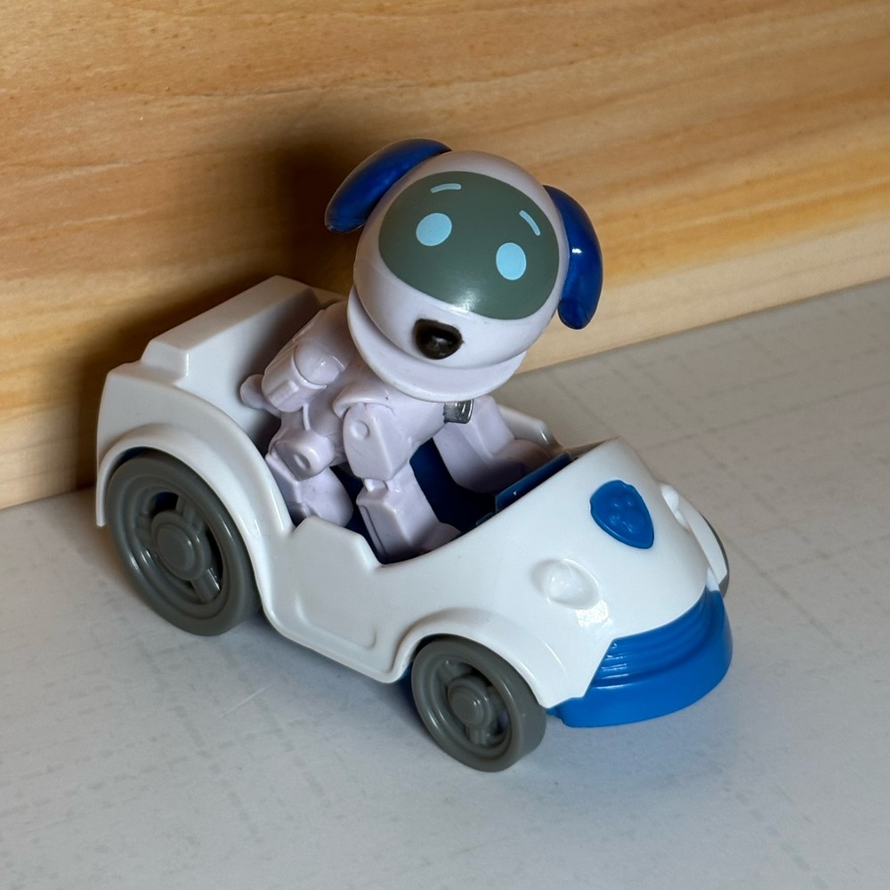 Paw Patrol Robo Dog and mission cruiser. Hard to find!